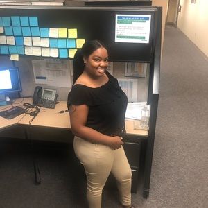 Meet your Posher, Jamara